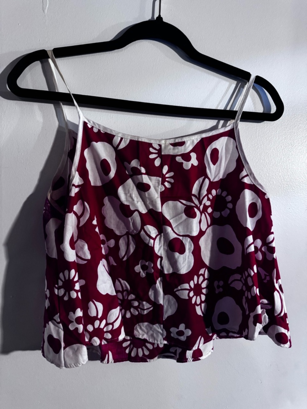 Women’s Floral Print Spaghetti Strap Tank Top - White on Burgundy